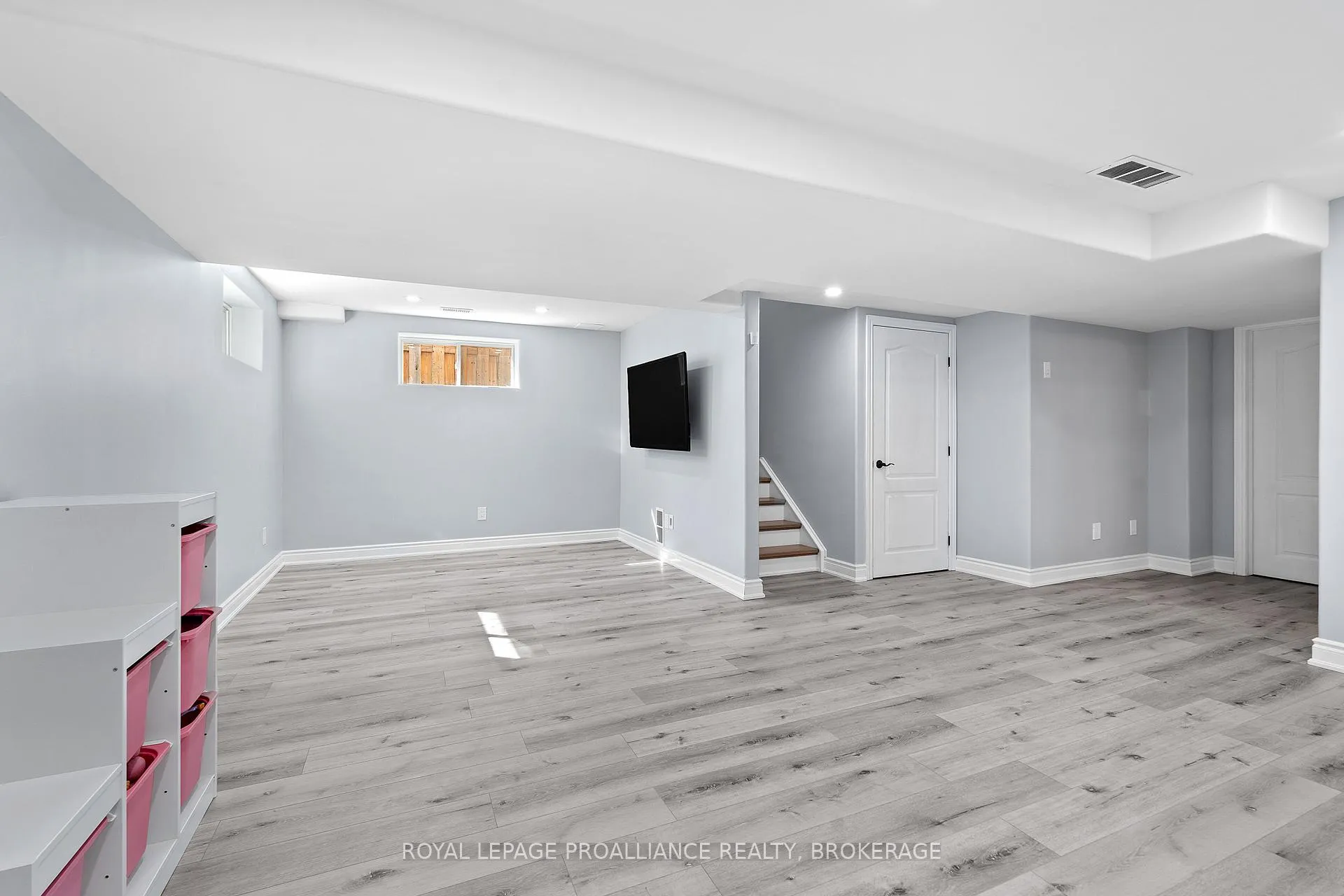 Photo 32 of 1556 Albany Drive, Kingston, City Northwest — HOMEH