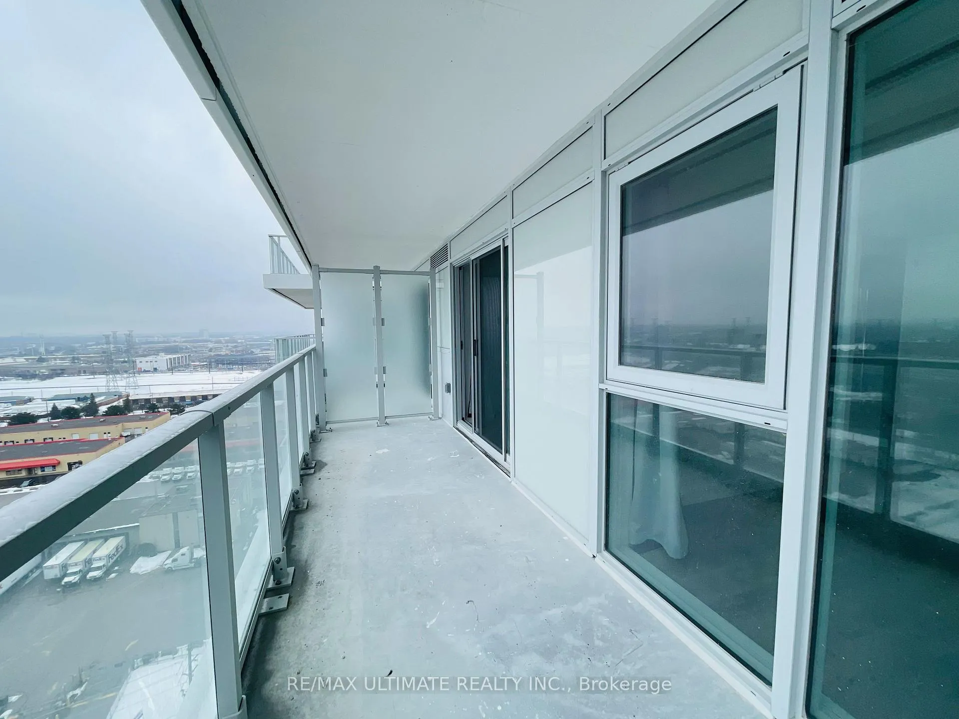 Photo 14 of Unit 1712, 1010 Sandy Beach Road, Pickering, Bay Ridges — HOMEH