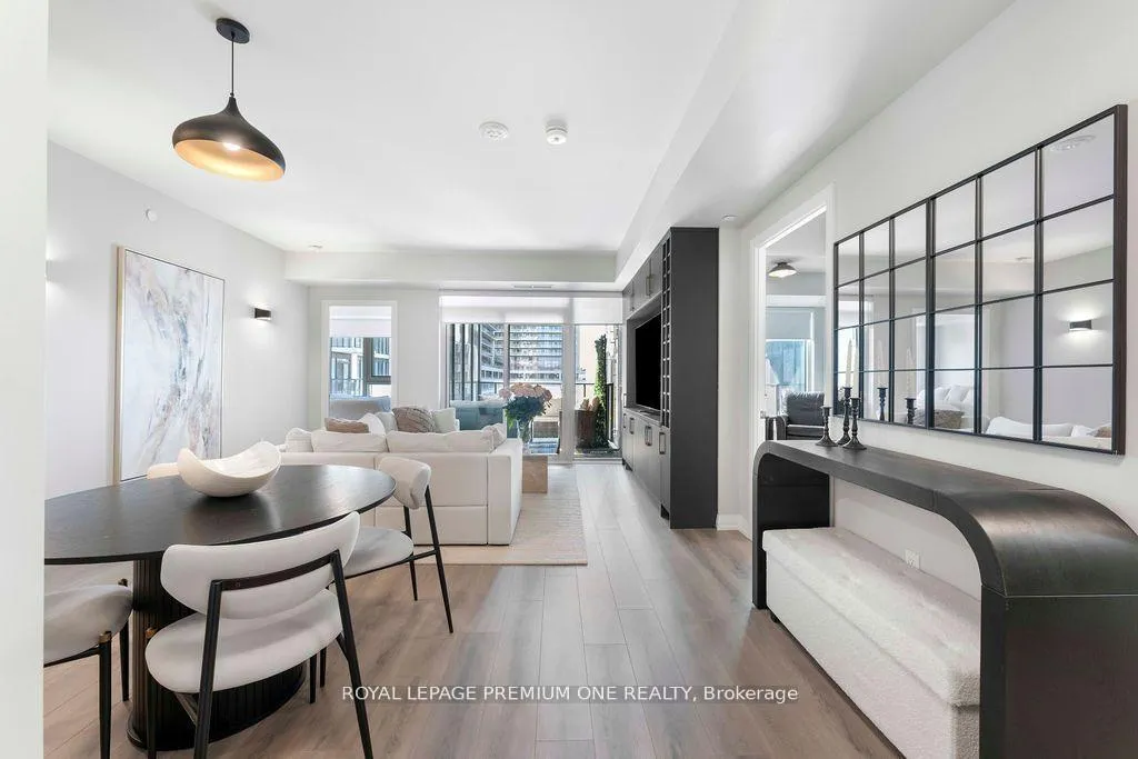 Photo 3 of Unit 511, 9000 Jane Street, Vaughan, Concord — HOMEH
