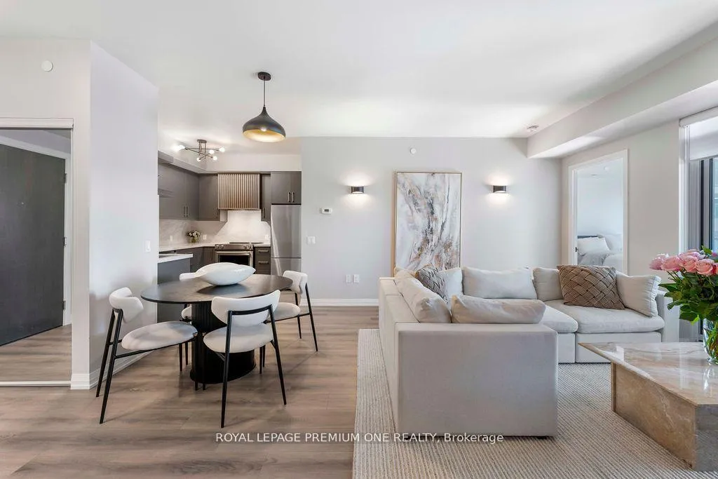 Photo 6 of Unit 511, 9000 Jane Street, Vaughan, Concord — HOMEH