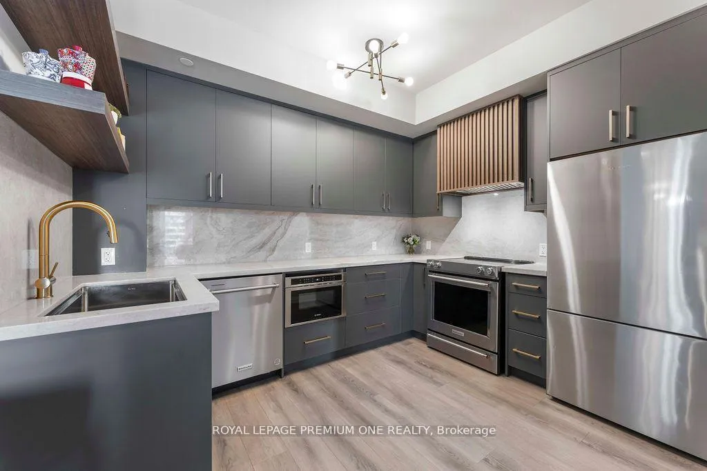 Photo 7 of Unit 511, 9000 Jane Street, Vaughan, Concord — HOMEH