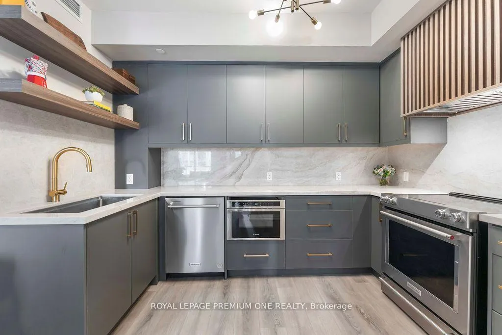 Photo 8 of Unit 511, 9000 Jane Street, Vaughan, Concord — HOMEH