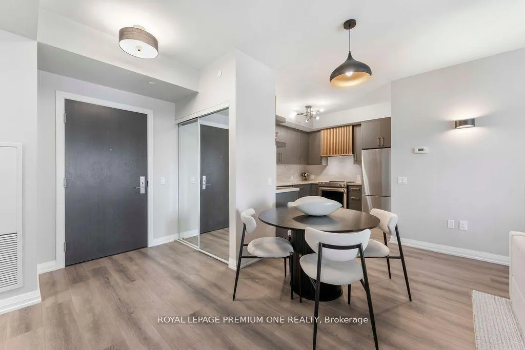 Photo 9 of Unit 511, 9000 Jane Street, Vaughan, Concord — HOMEH