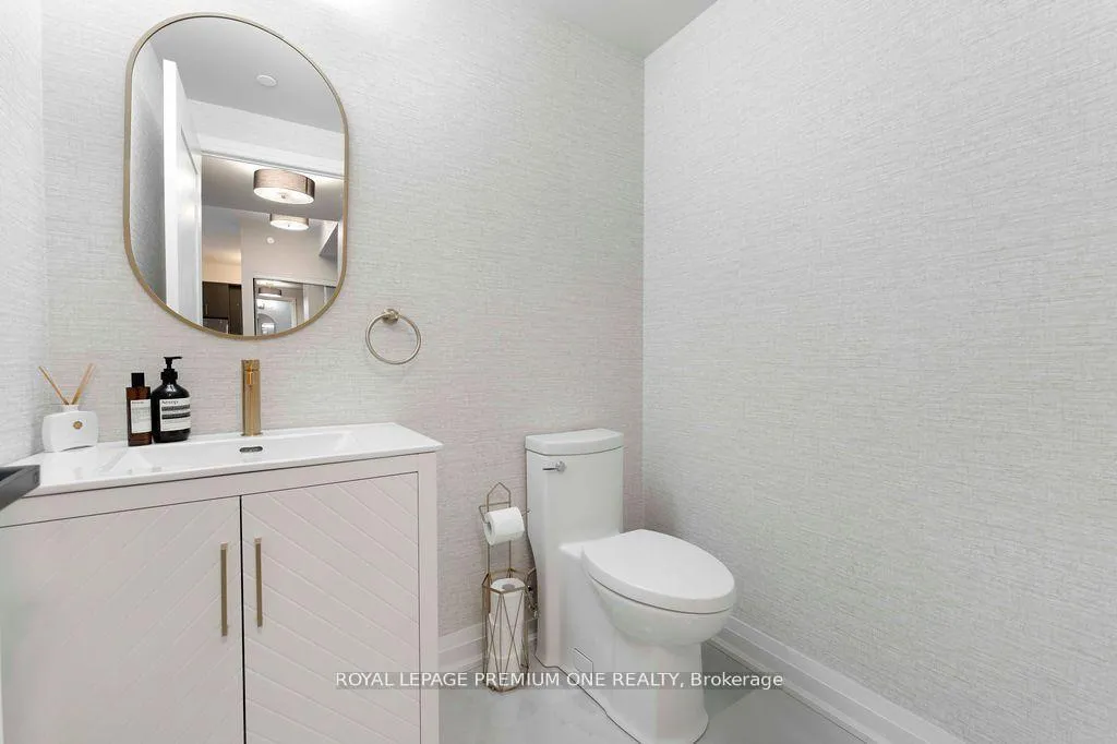 Photo 10 of Unit 511, 9000 Jane Street, Vaughan, Concord — HOMEH