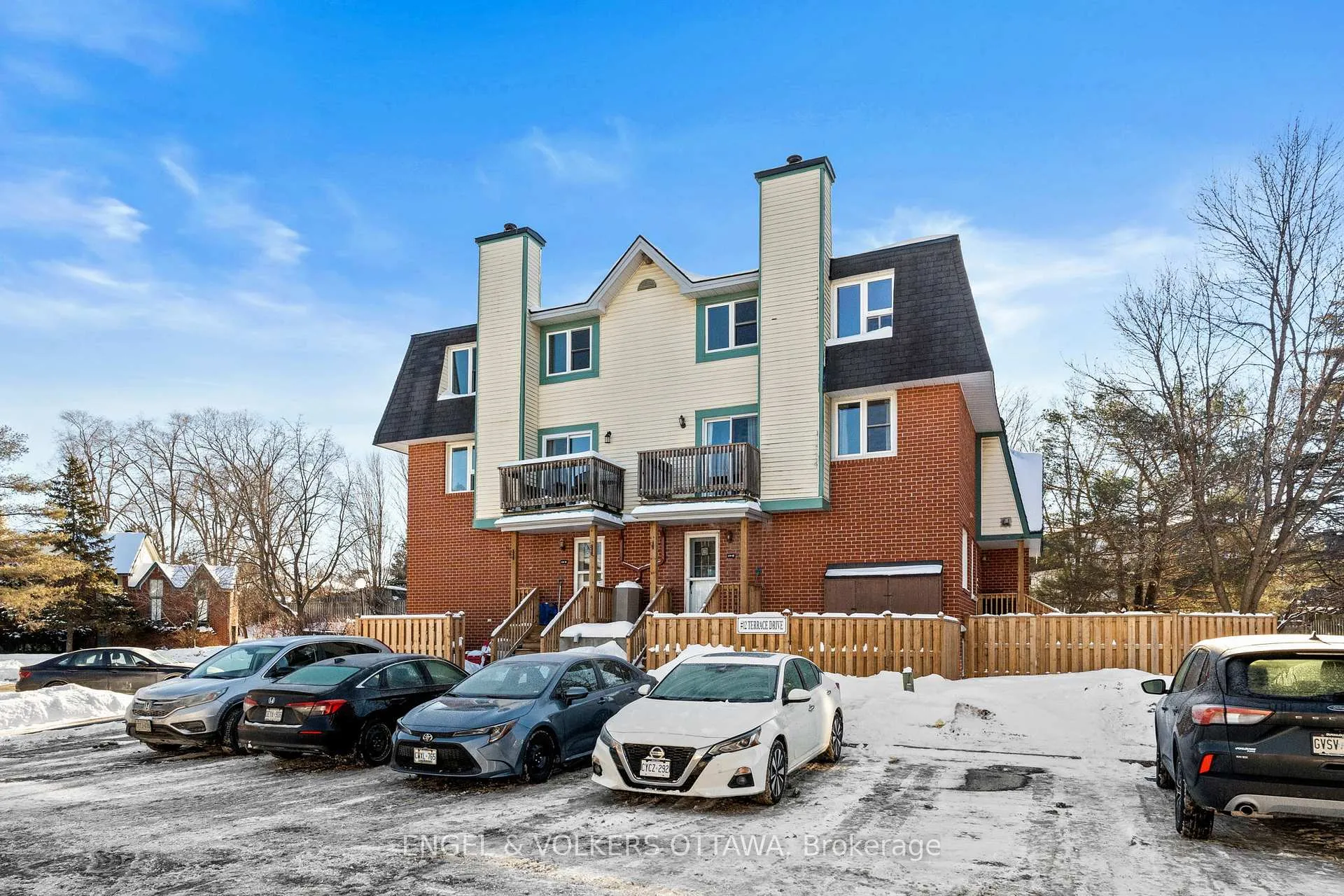 Photo 4 of Unit 212, 12 Terrace Drive, Ottawa, Westcliffe Estates — HOMEH