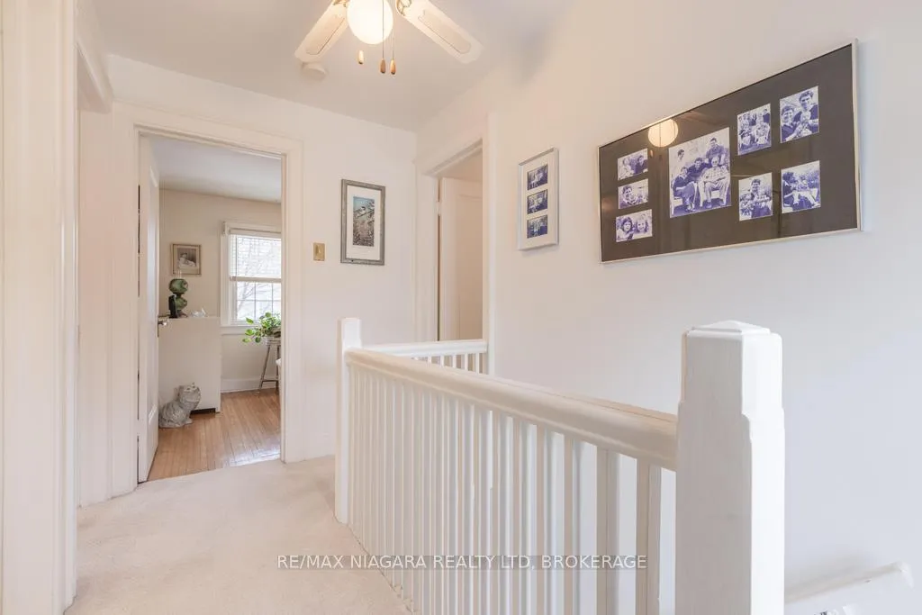 Photo 11 of 2 Gardiner Place, St. Catharines, Downtown — HOMEH