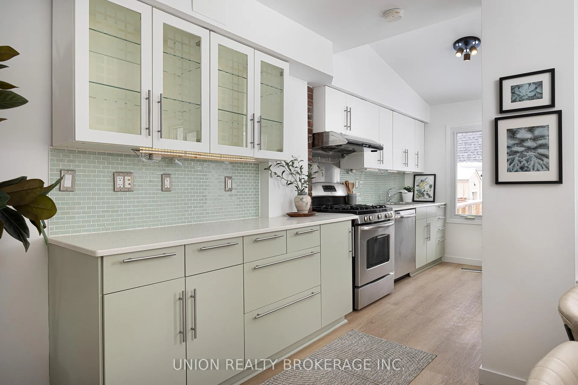 Photo 12 of 37 Bastedo Avenue, Toronto, Woodbine Corridor — HOMEH