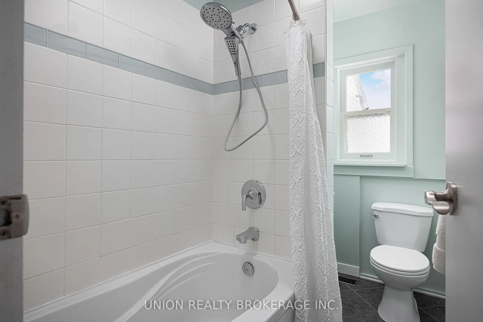 Photo 21 of 37 Bastedo Avenue, Toronto, Woodbine Corridor — HOMEH