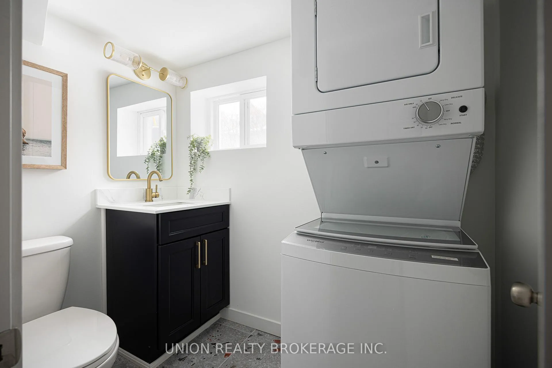Photo 25 of 37 Bastedo Avenue, Toronto, Woodbine Corridor — HOMEH