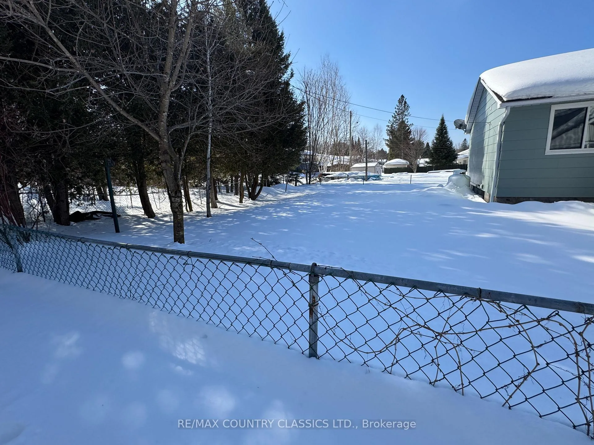Photo 33 of 29 Hemlock Street, Highlands East, Bicroft Ward — HOMEH