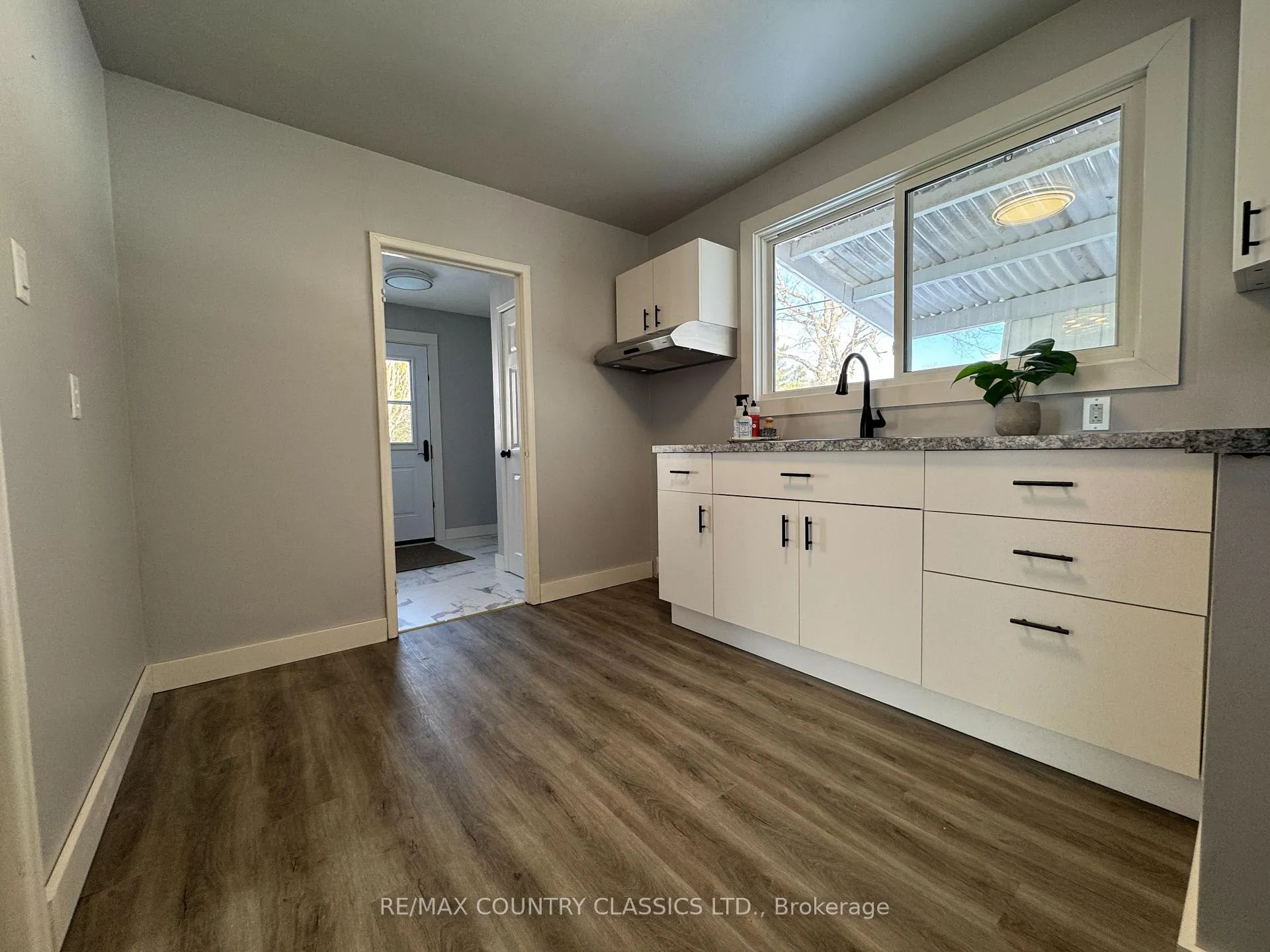Photo 6 of 29 Hemlock Street, Highlands East, Bicroft Ward — HOMEH