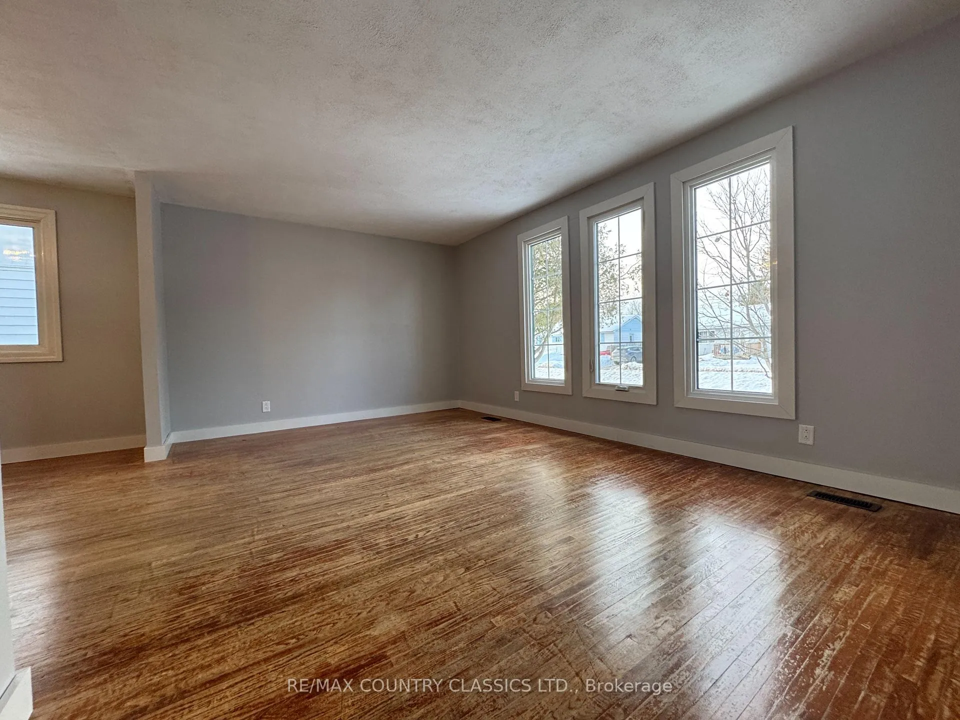 Photo 7 of 29 Hemlock Street, Highlands East, Bicroft Ward — HOMEH