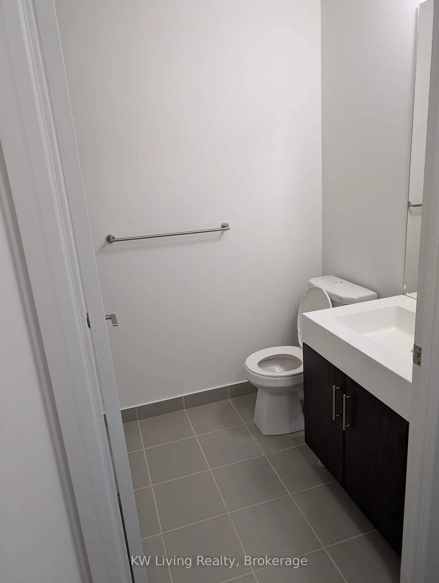 Photo 7 of Unit 809, 35 Brian Peck Crescent, Toronto, Thorncliffe Park — HOMEH