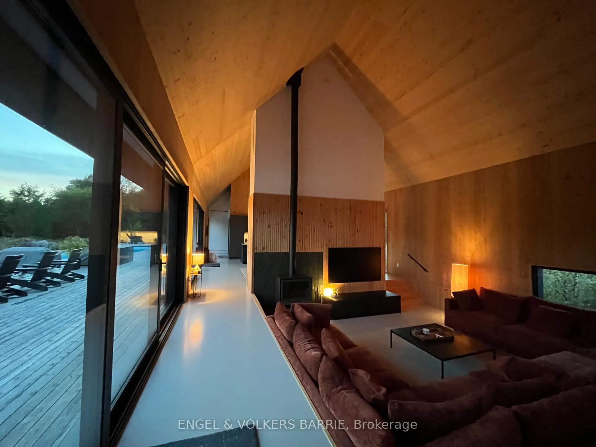 Photo 3 of 129 Maple Lane, Blue Mountains — HOMEH