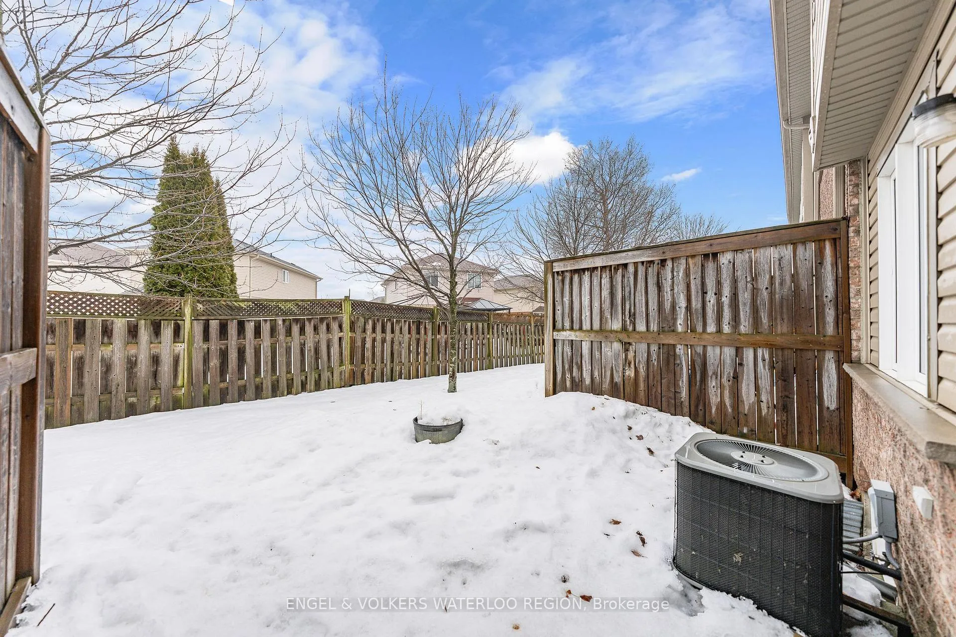 Photo 3 of Unit 49, 535 Windflower Crescent, Kitchener — HOMEH