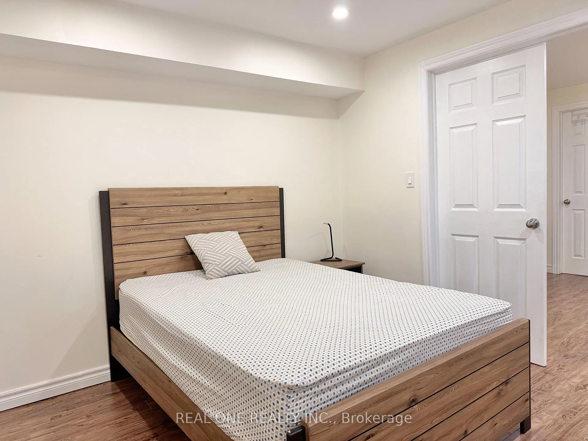 Photo 8 of Unit Basemt, 183 Carlton Road, Markham, Unionville — HOMEH