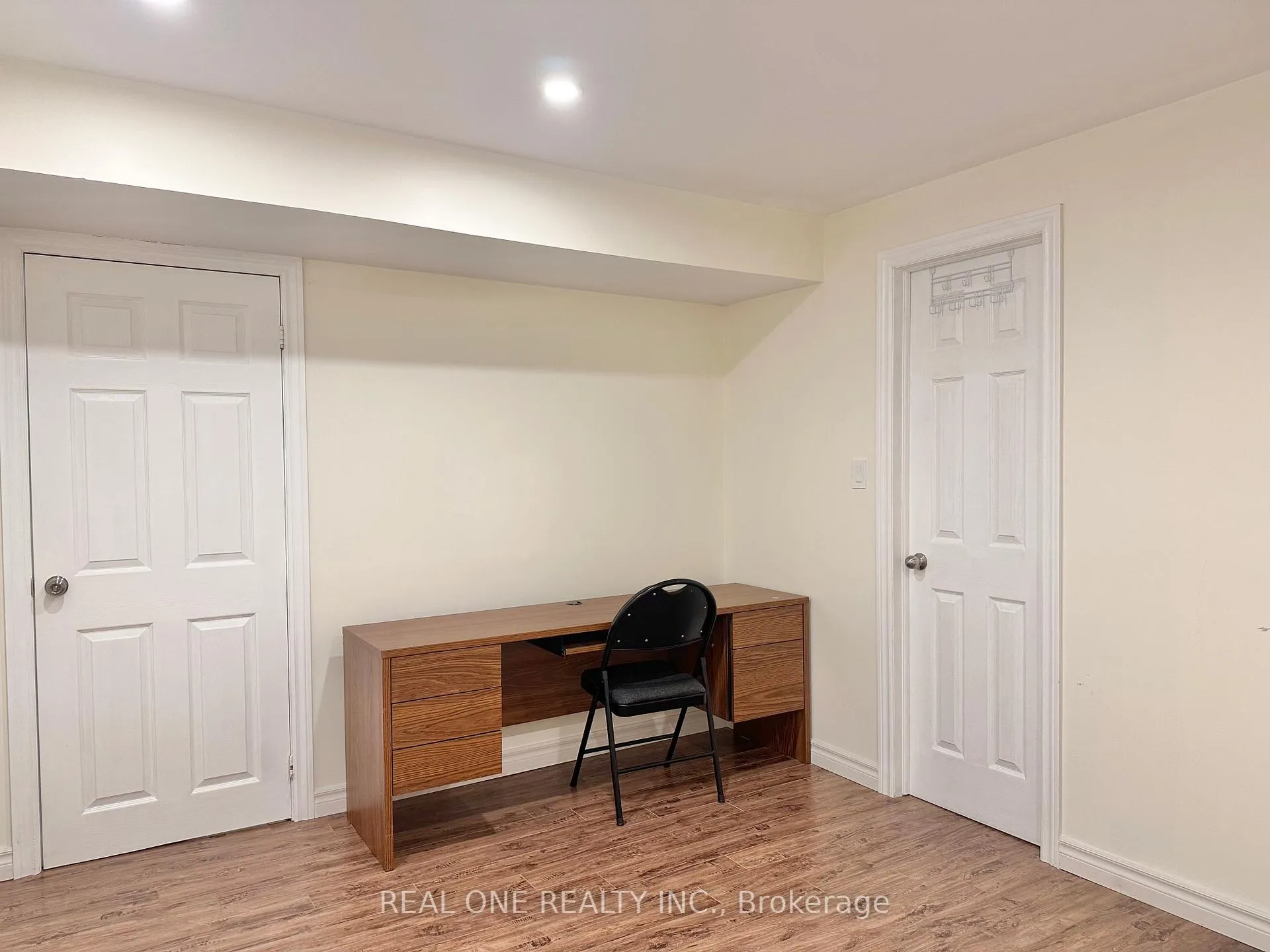 Photo 9 of Unit Basemt, 183 Carlton Road, Markham, Unionville — HOMEH