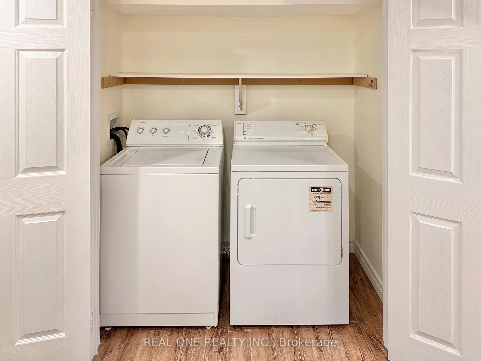Photo 12 of Unit Basemt, 183 Carlton Road, Markham, Unionville — HOMEH