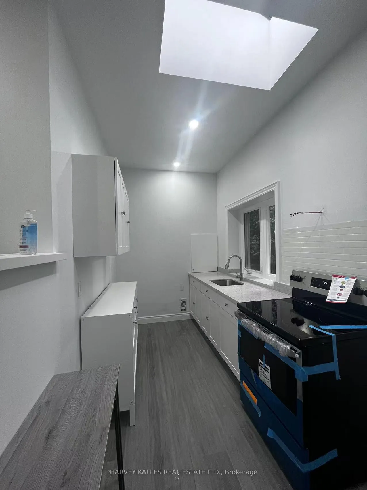Photo 5 of Unit Rear, 59 Hemingway Crescent, Markham, Unionville — HOMEH