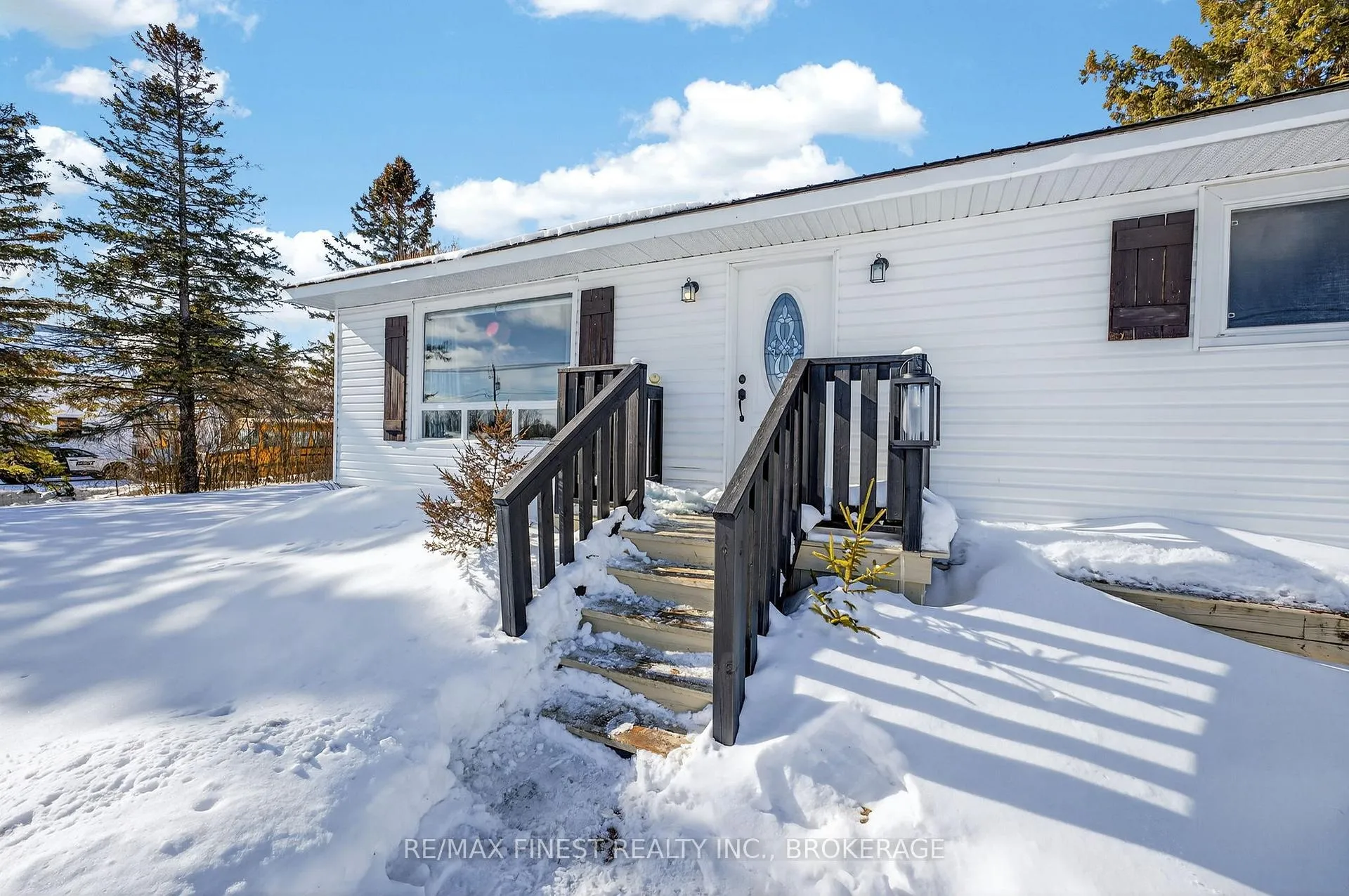Photo 2 of 3369 Perth Road, Frontenac, Frontenac South — HOMEH