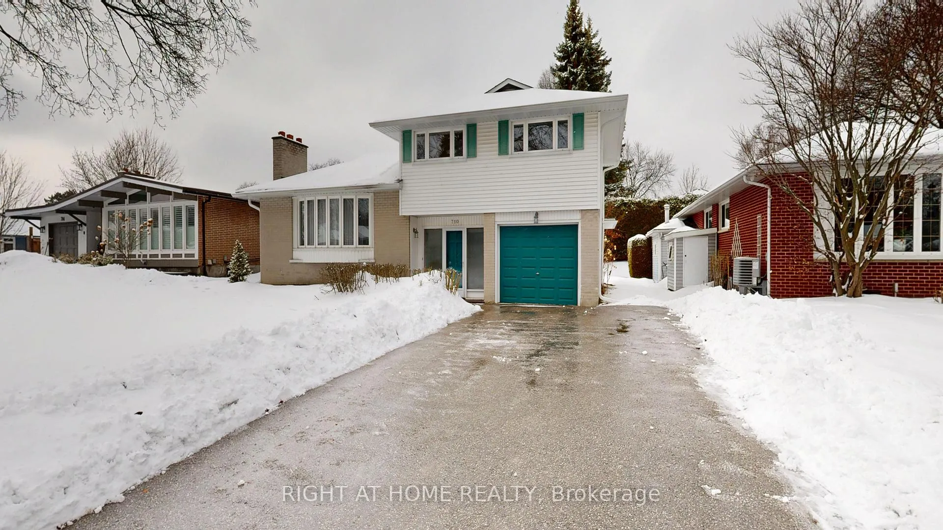 Photo 2 of 710 Oshawa Boulevard N, Oshawa, Centennial — HOMEH