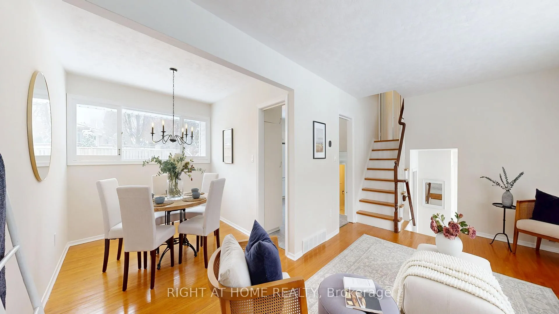 Photo 13 of 710 Oshawa Boulevard N, Oshawa, Centennial — HOMEH