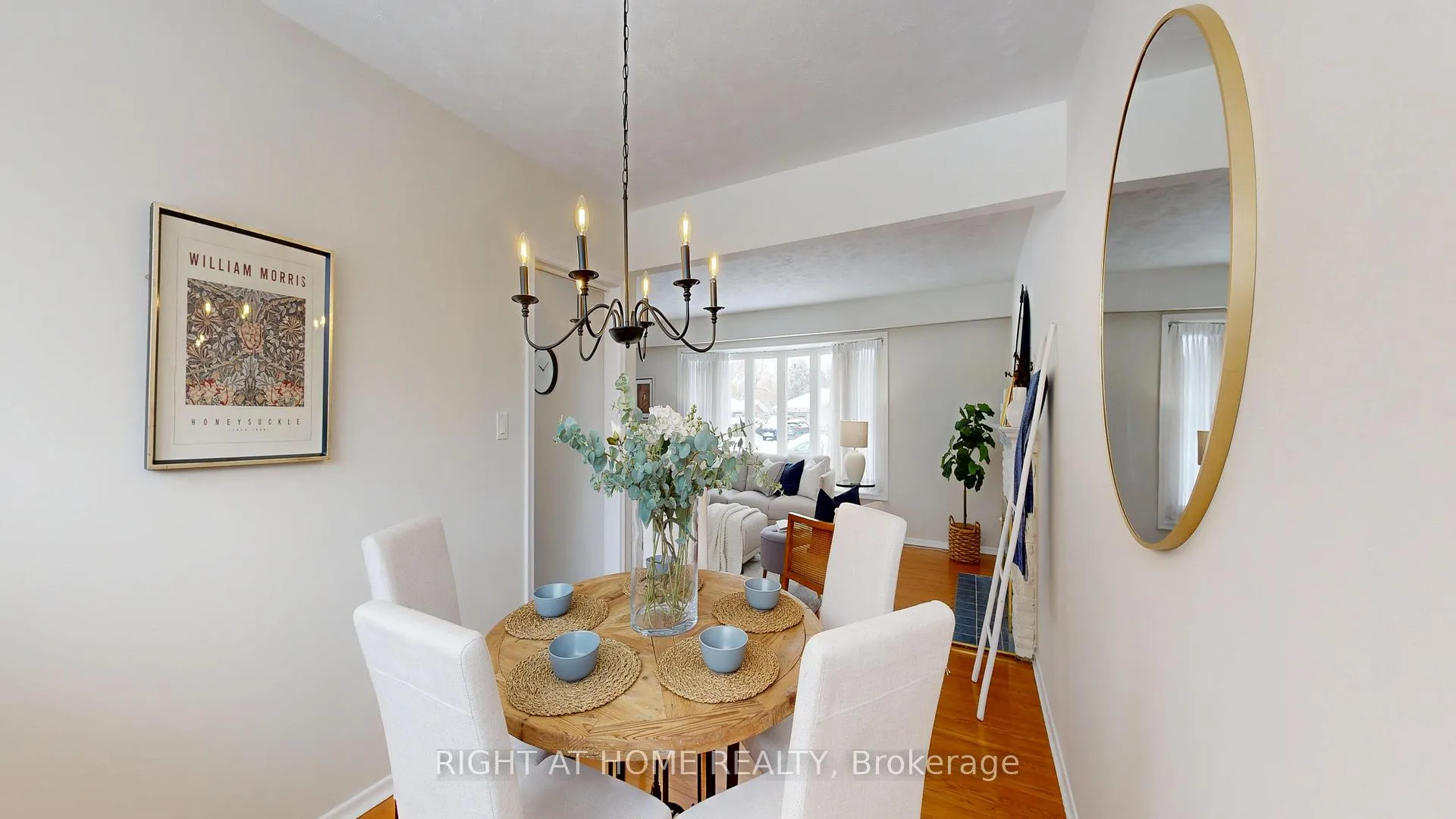 Photo 15 of 710 Oshawa Boulevard N, Oshawa, Centennial — HOMEH