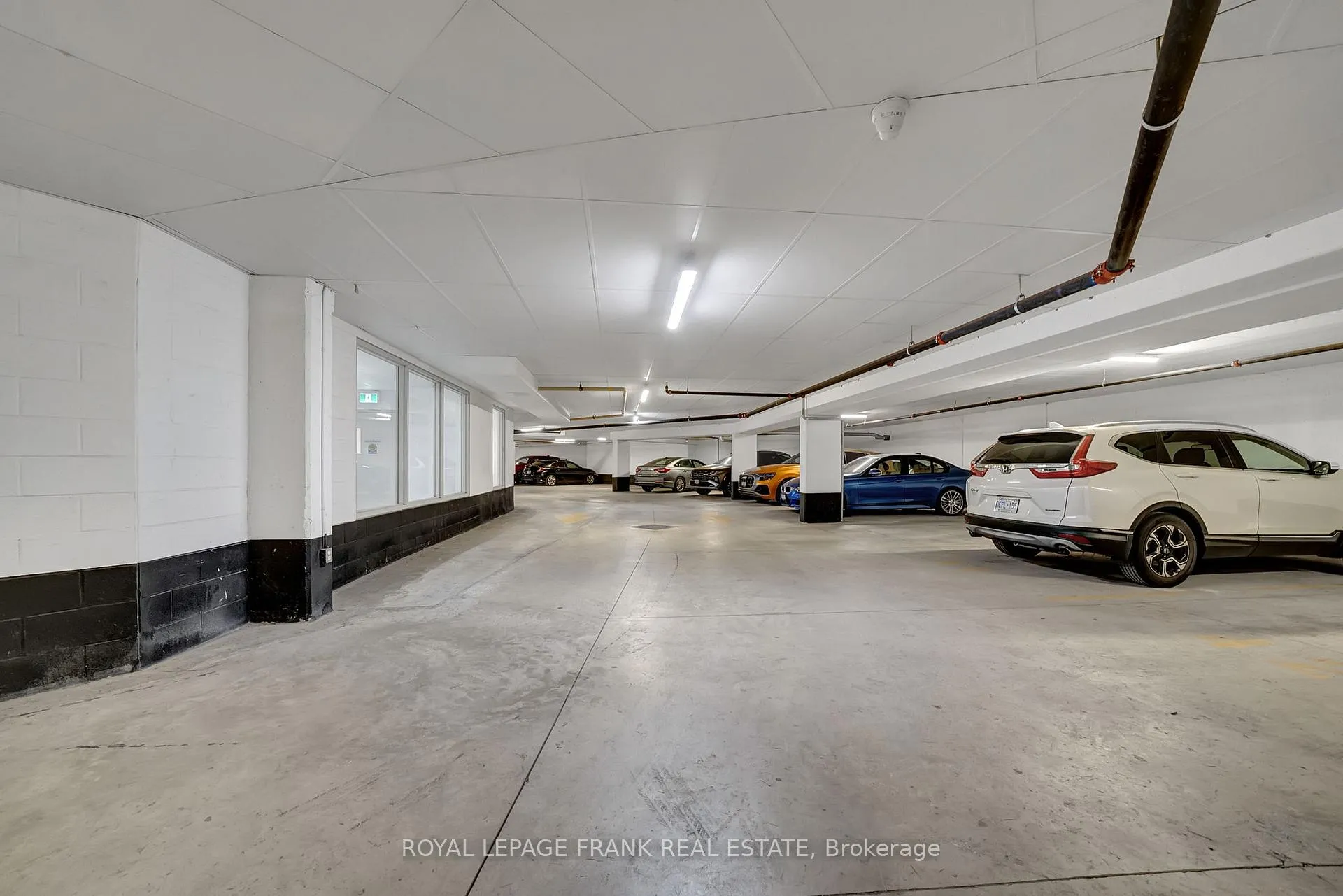 Photo 16 of Unit 216, 50 Lakebreeze Drive, Clarington, Newcastle — HOMEH