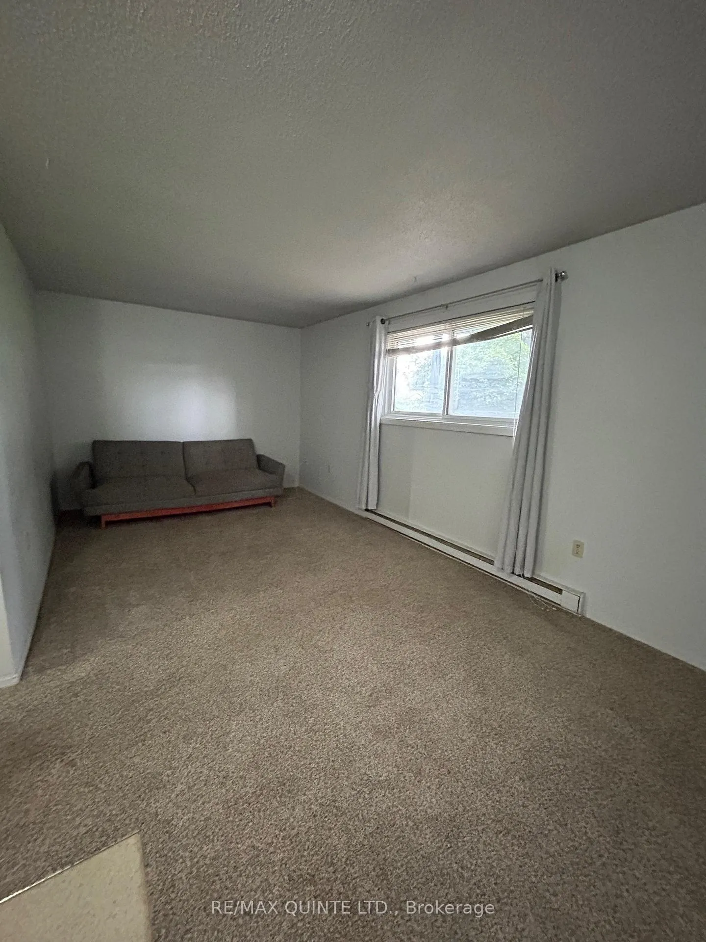 Photo 8 of Unit 1, 29 McNichol Avenue, Quinte West, Trenton Ward — HOMEH
