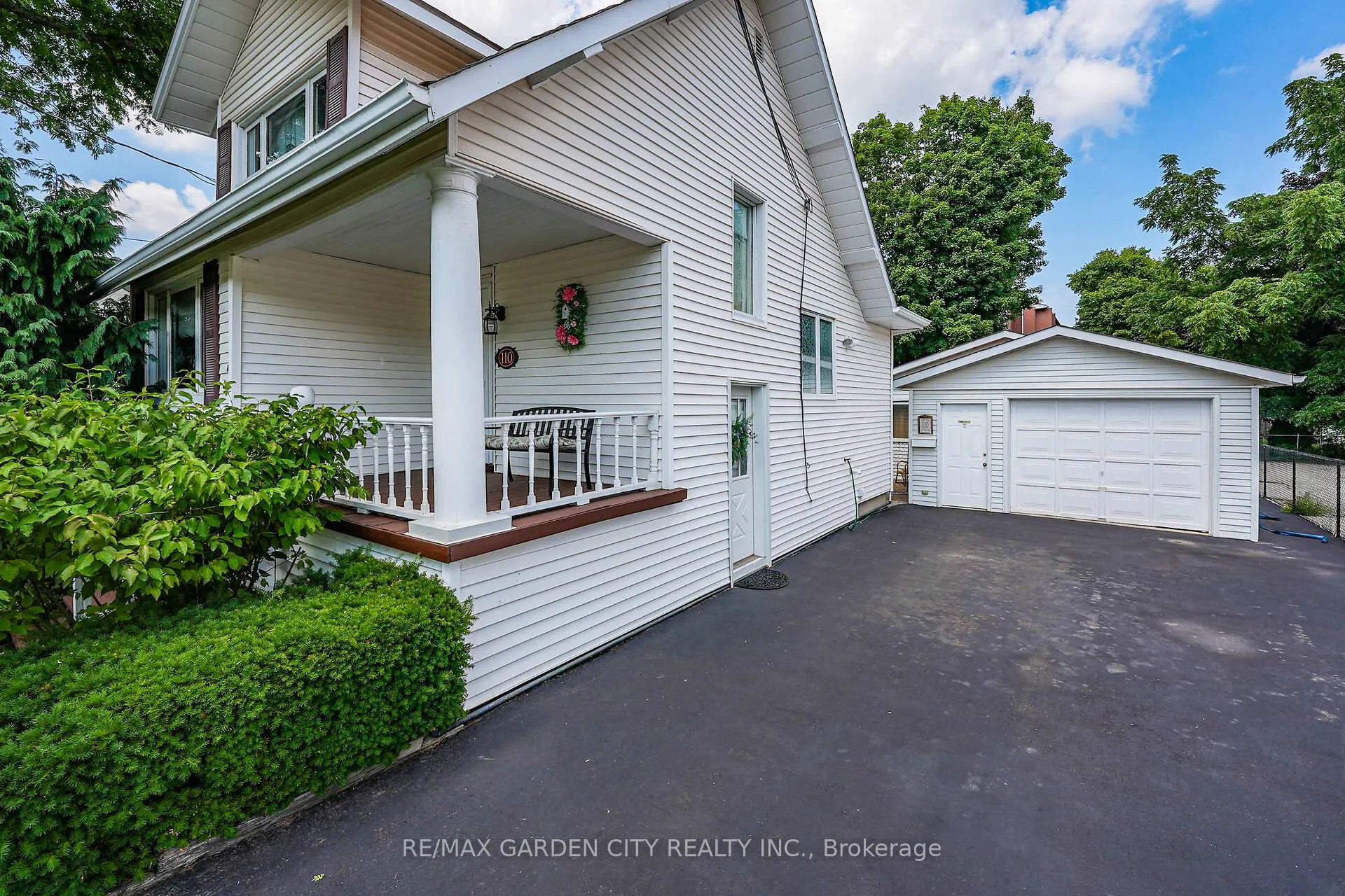 Photo 43 of 110 Livingston Avenue, Grimsby, Grimsby West — HOMEH