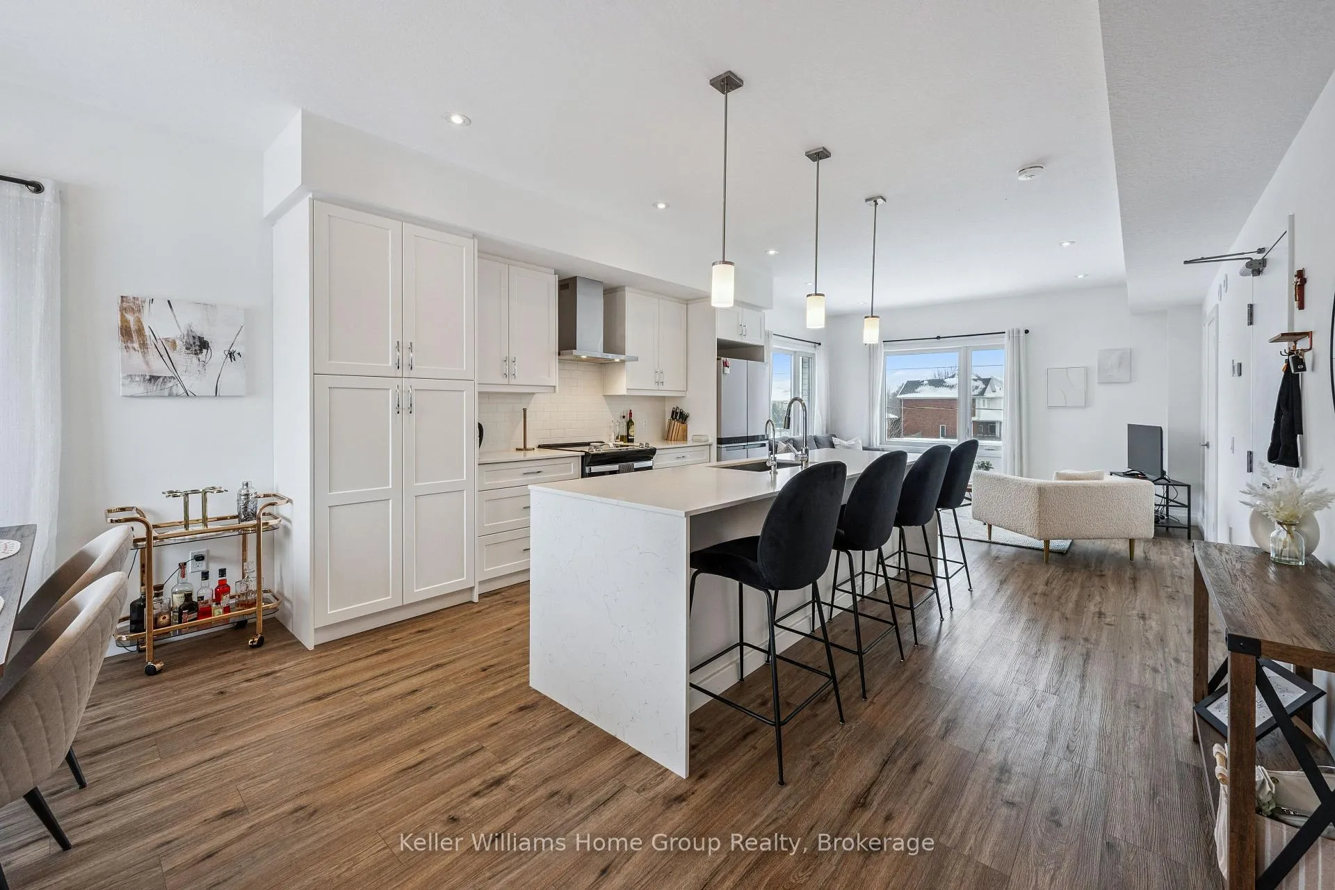 Photo 7 of 4 Duggan Lane, Guelph, Clairfields/Hanlon Business Park — HOMEH