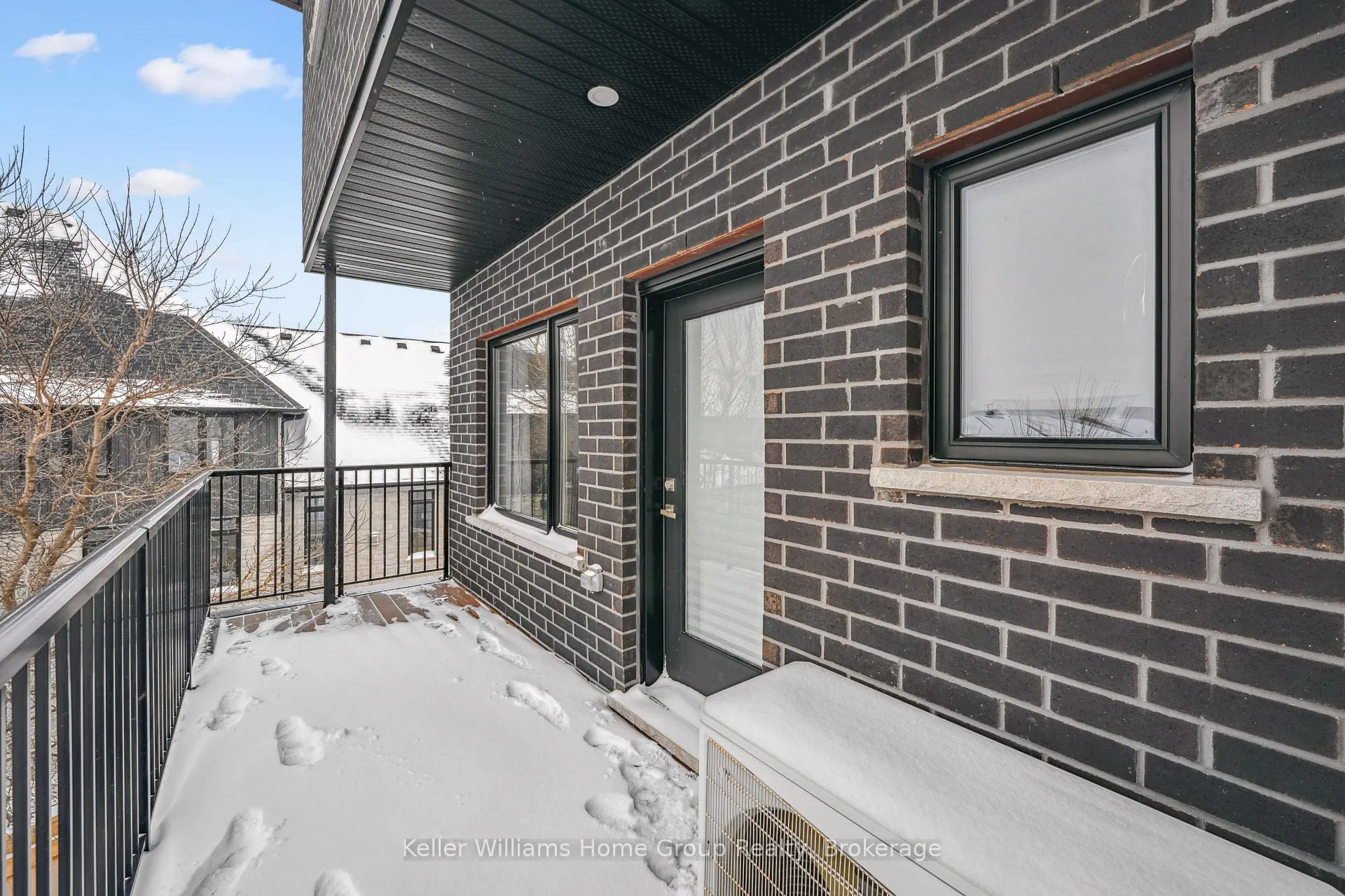 Photo 28 of 4 Duggan Lane, Guelph, Clairfields/Hanlon Business Park — HOMEH