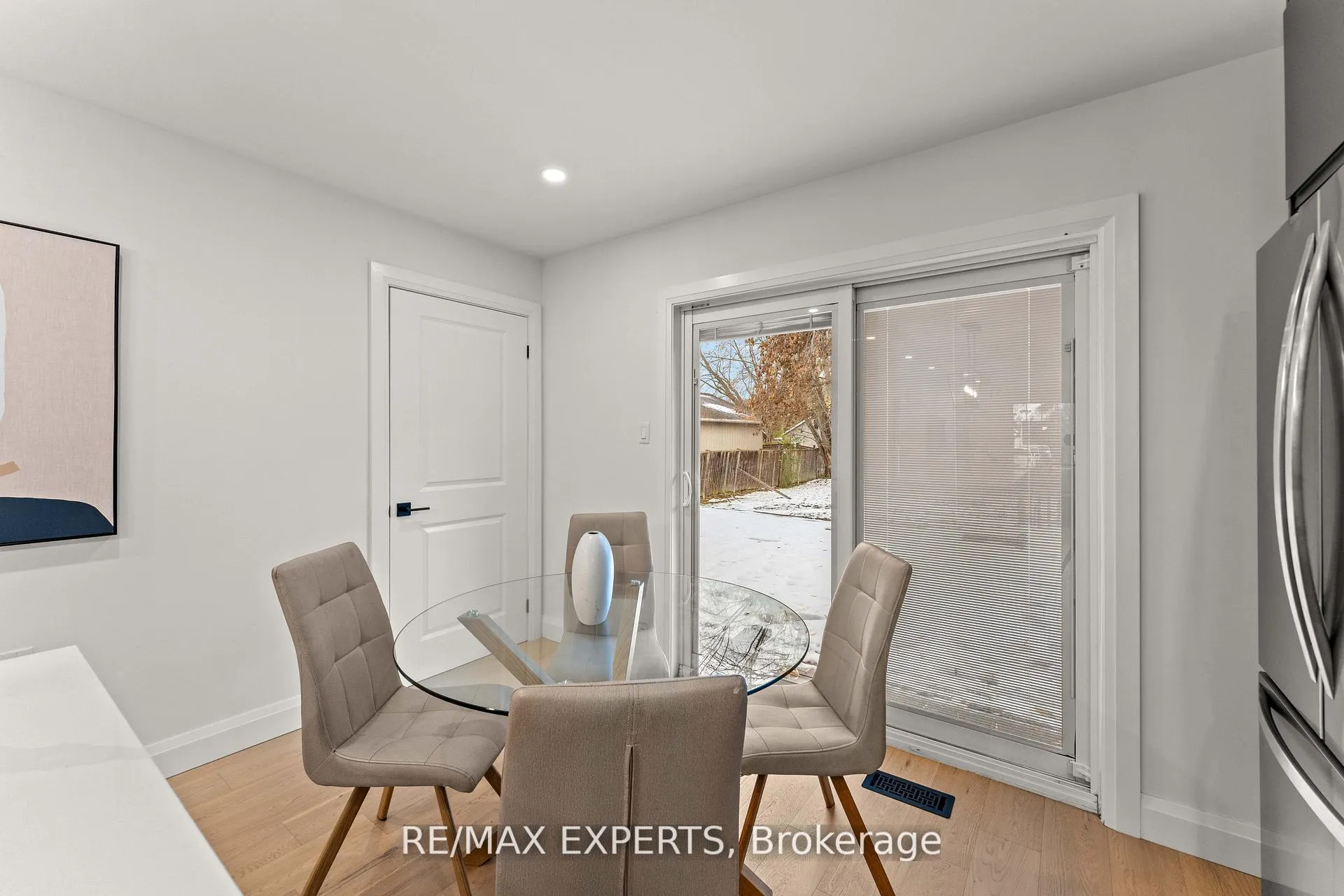 Photo 16 of 353 Walter Drive, Georgina, Keswick South — HOMEH