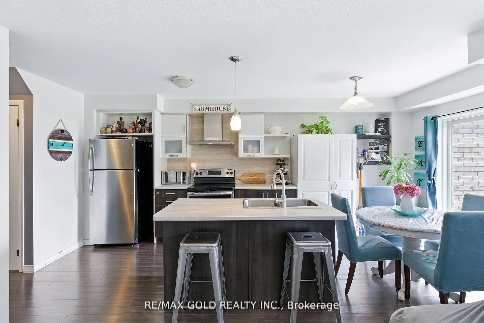 Photo 7 of 8541 Nightshade Street, Niagara Falls, Brown — HOMEH