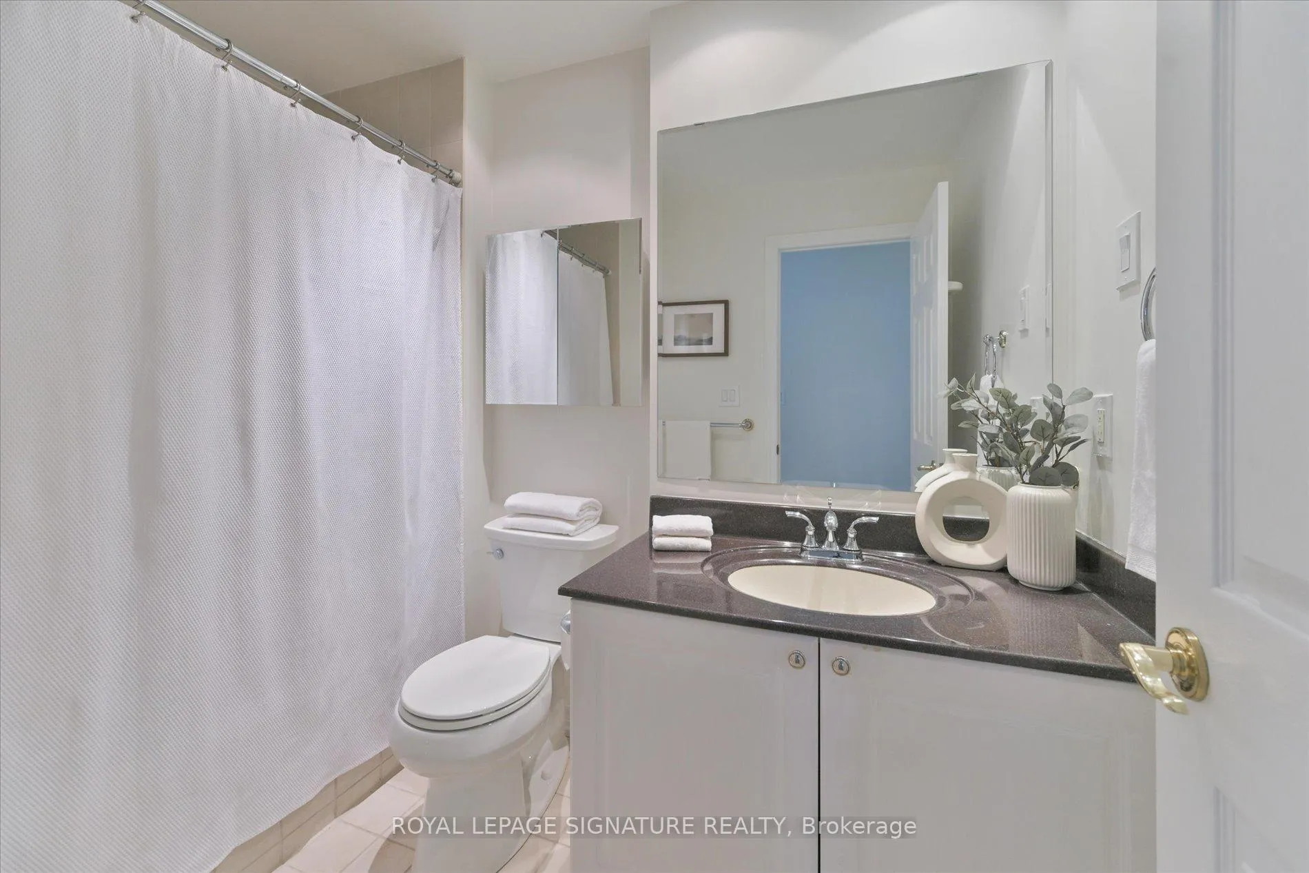 Photo 18 of Unit 709, 1 Leaside Park Drive, Toronto, Thorncliffe Park — HOMEH