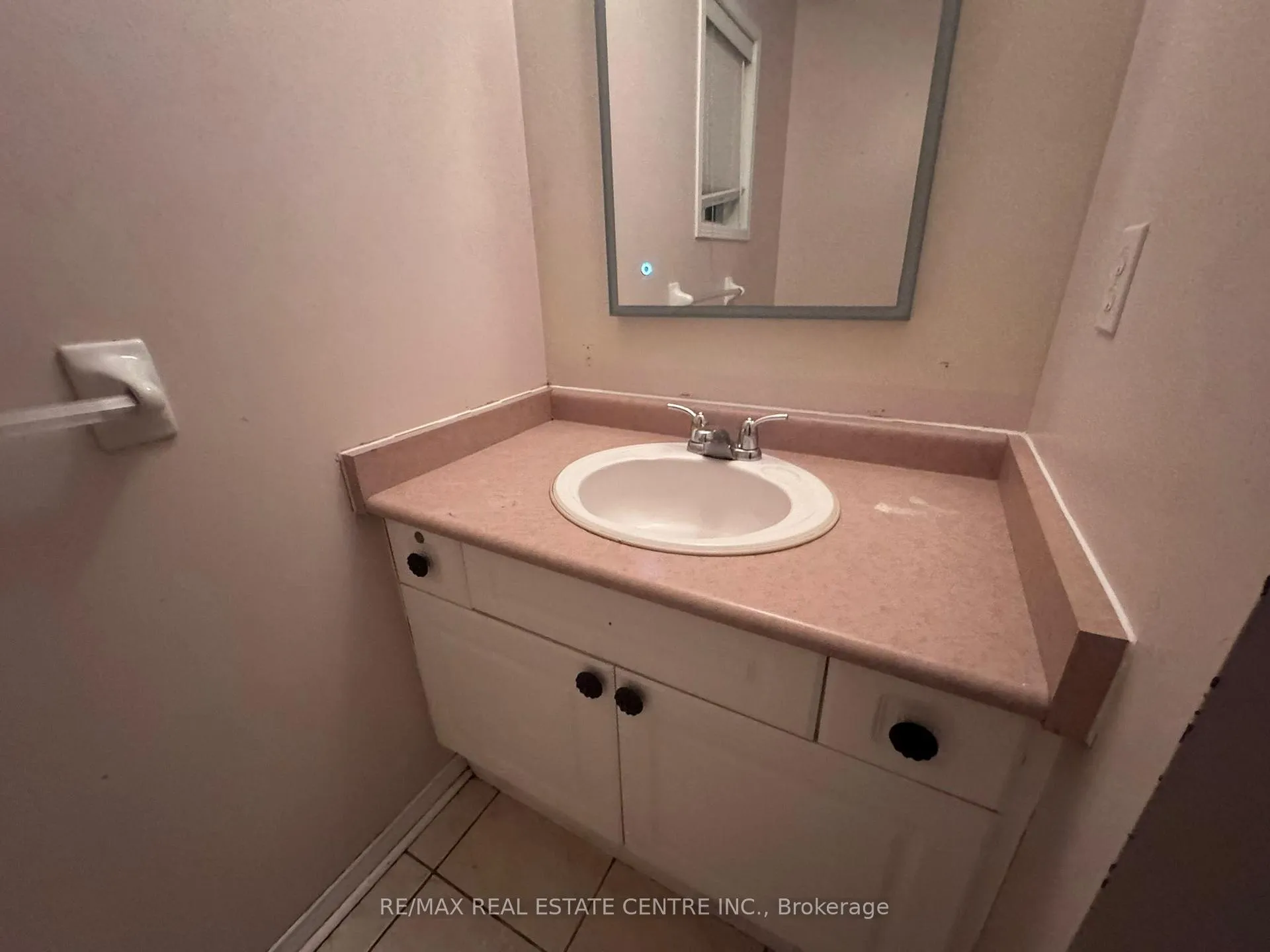 Photo 10 of 23 Lonestar Crescent, Brampton, Fletcher's Meadow — HOMEH