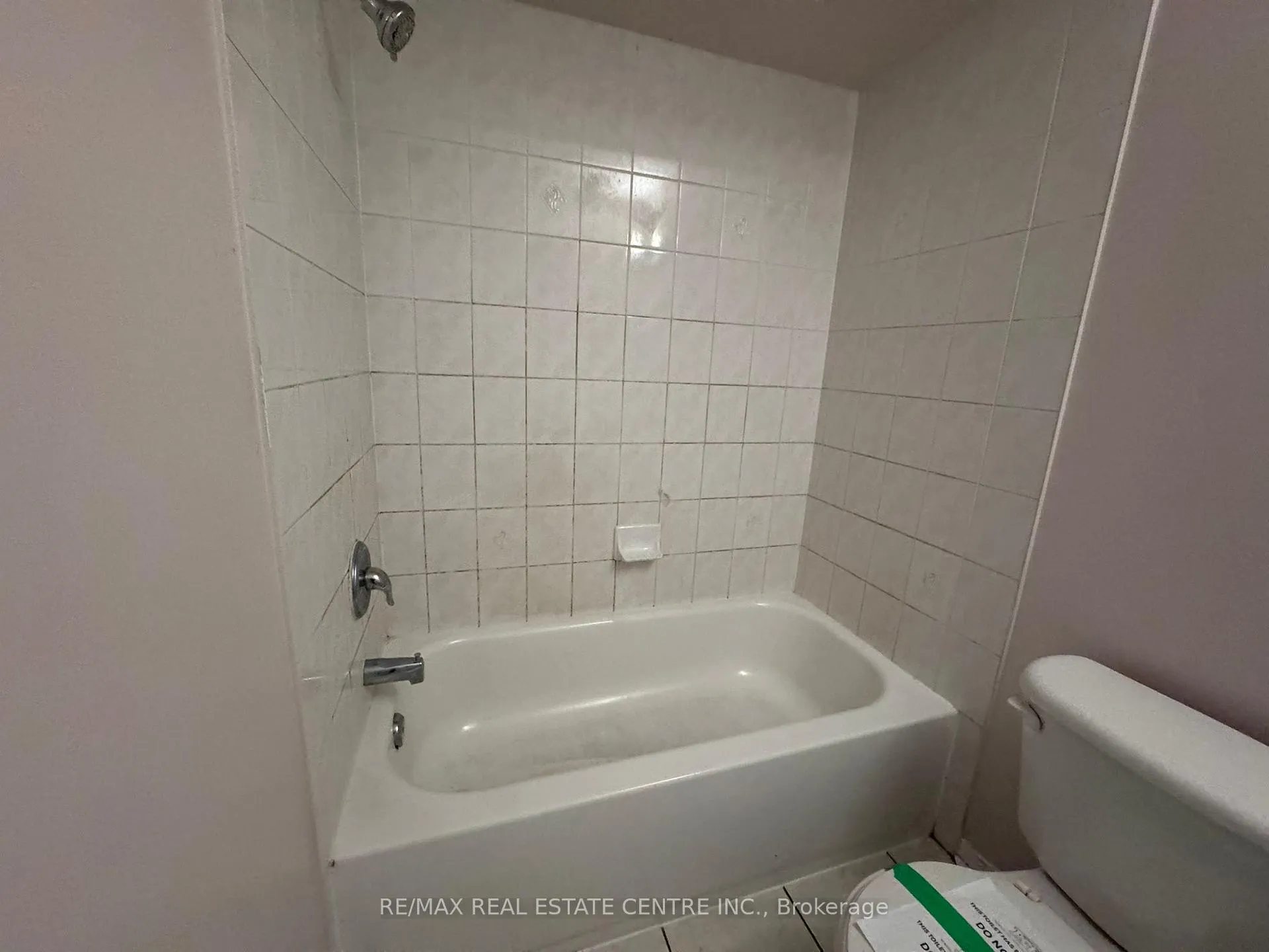 Photo 11 of 23 Lonestar Crescent, Brampton, Fletcher's Meadow — HOMEH