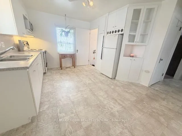 Photo 16 of 60 Egerton Street, Kapuskasing — HOMEH