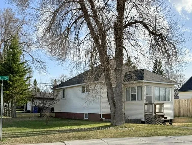 Photo 2 of 60 Egerton Street, Kapuskasing — HOMEH