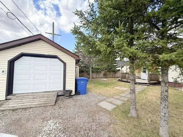 Photo 8 of 60 Egerton Street, Kapuskasing — HOMEH