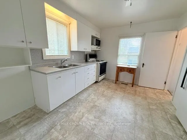 Photo 17 of 60 Egerton Street, Kapuskasing — HOMEH