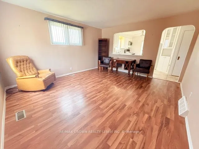 Photo 22 of 60 Egerton Street, Kapuskasing — HOMEH