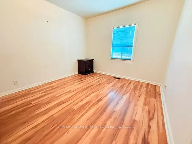 Photo 29 of 60 Egerton Street, Kapuskasing — HOMEH