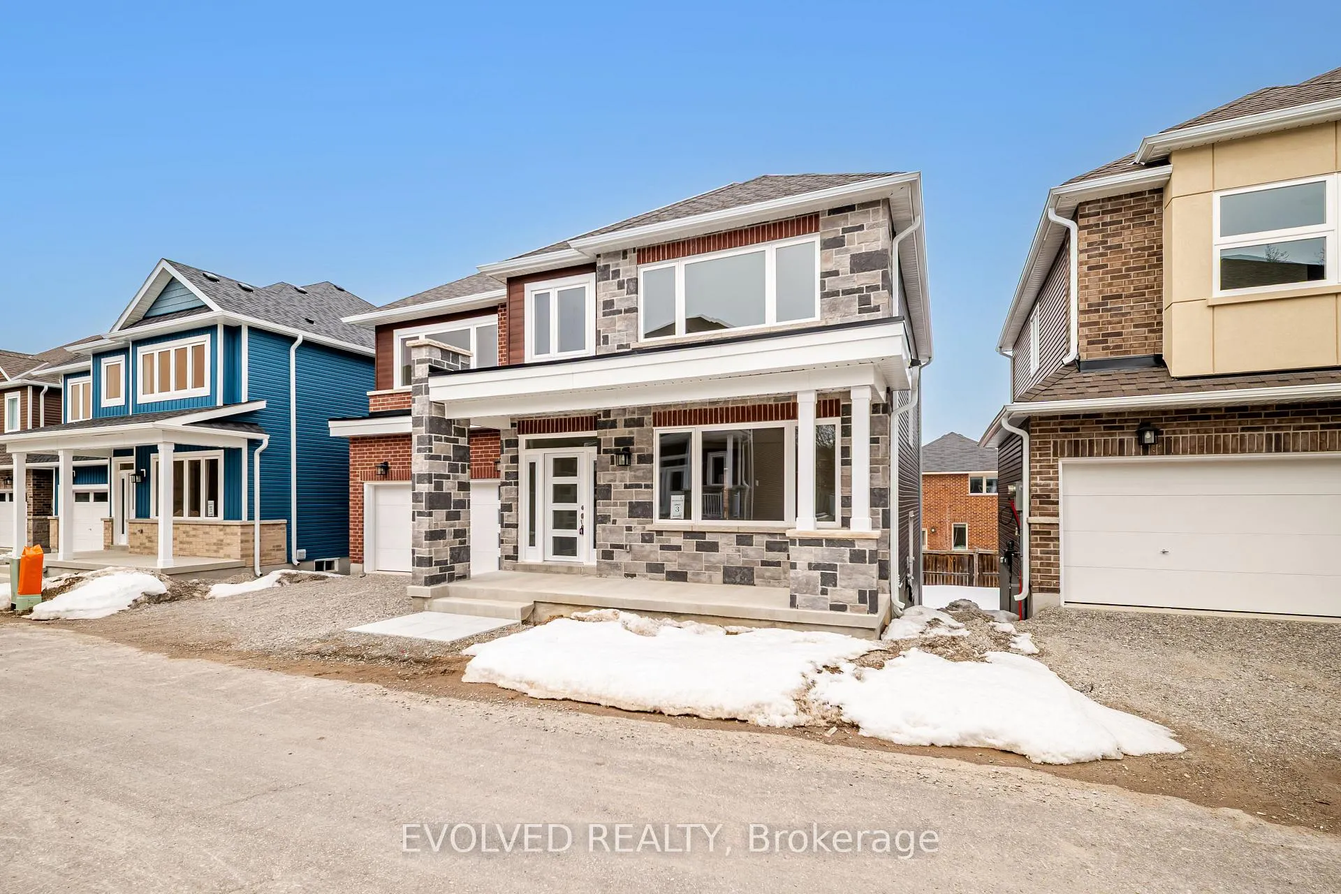 Photo 2 of 6 Hampton Lane, Barrie, Ardagh — HOMEH