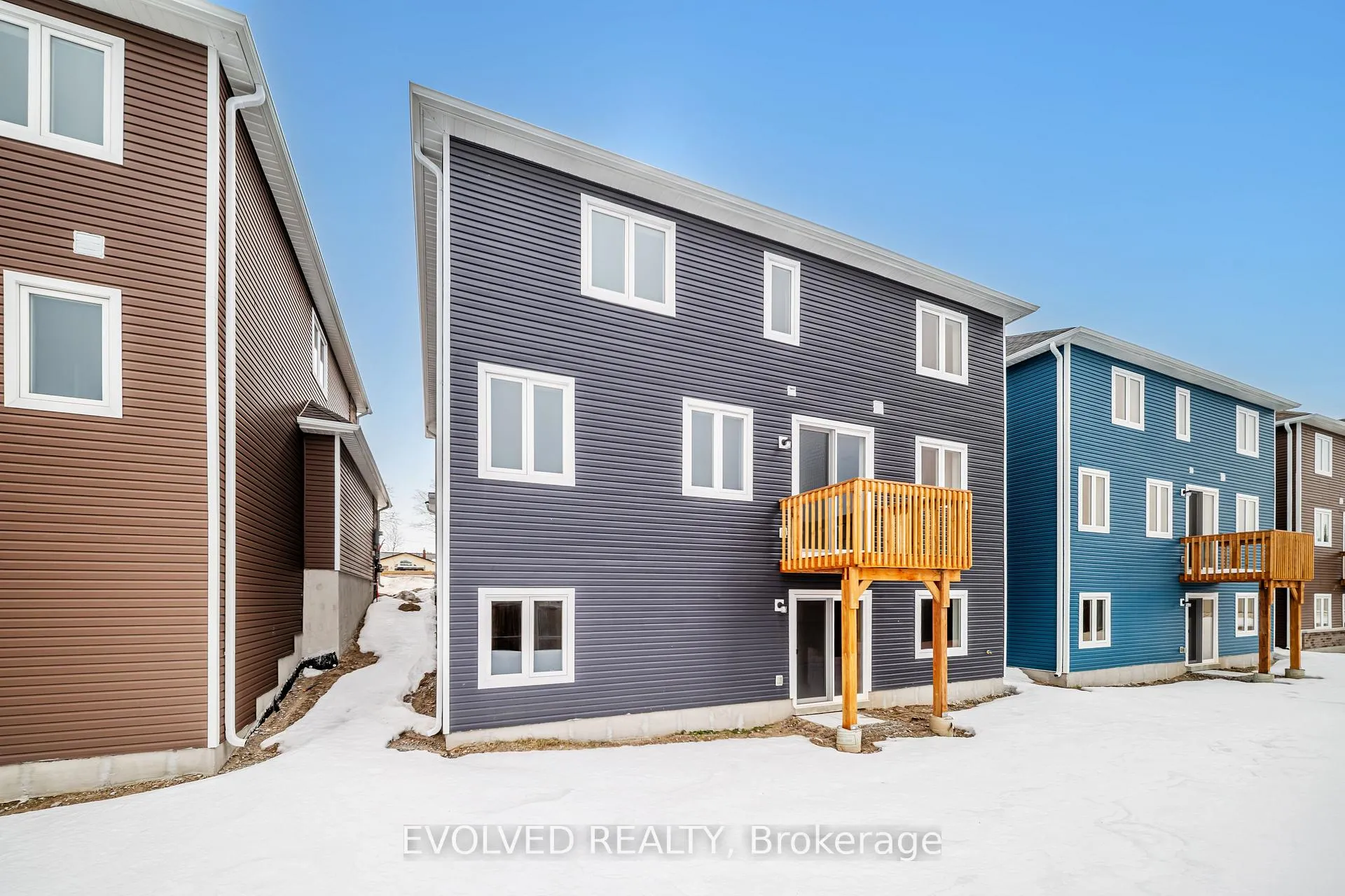 Photo 12 of 6 Hampton Lane, Barrie, Ardagh — HOMEH