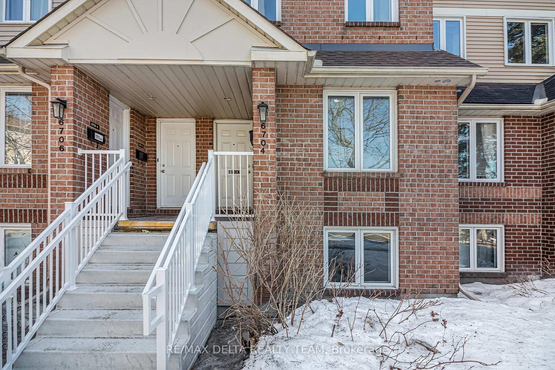Photo 2 of Unit A, 6704 Jeanne D'Arc Boulevard, Ottawa, Convent Glen North — HOMEH