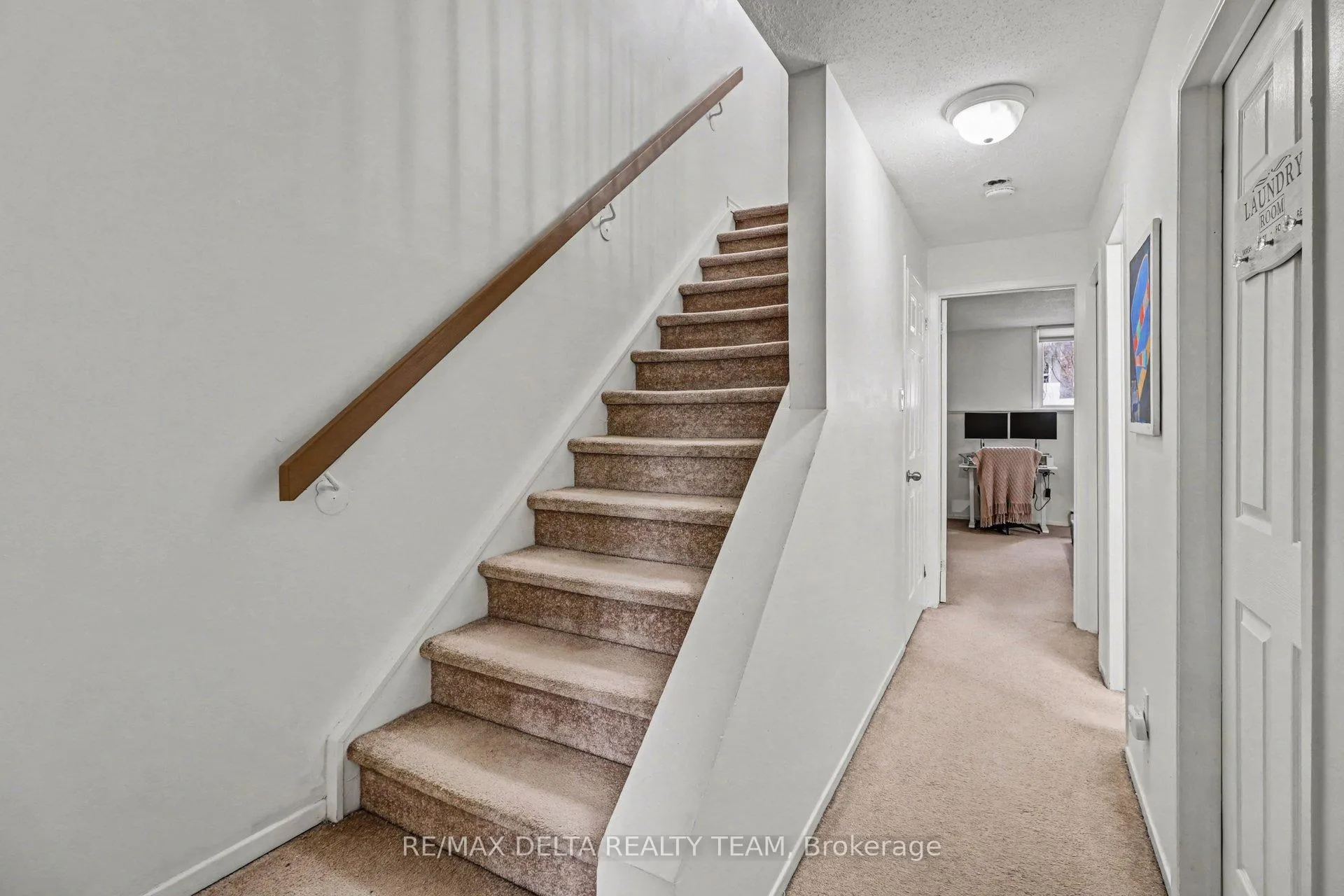 Photo 4 of Unit A, 6704 Jeanne D'Arc Boulevard, Ottawa, Convent Glen North — HOMEH