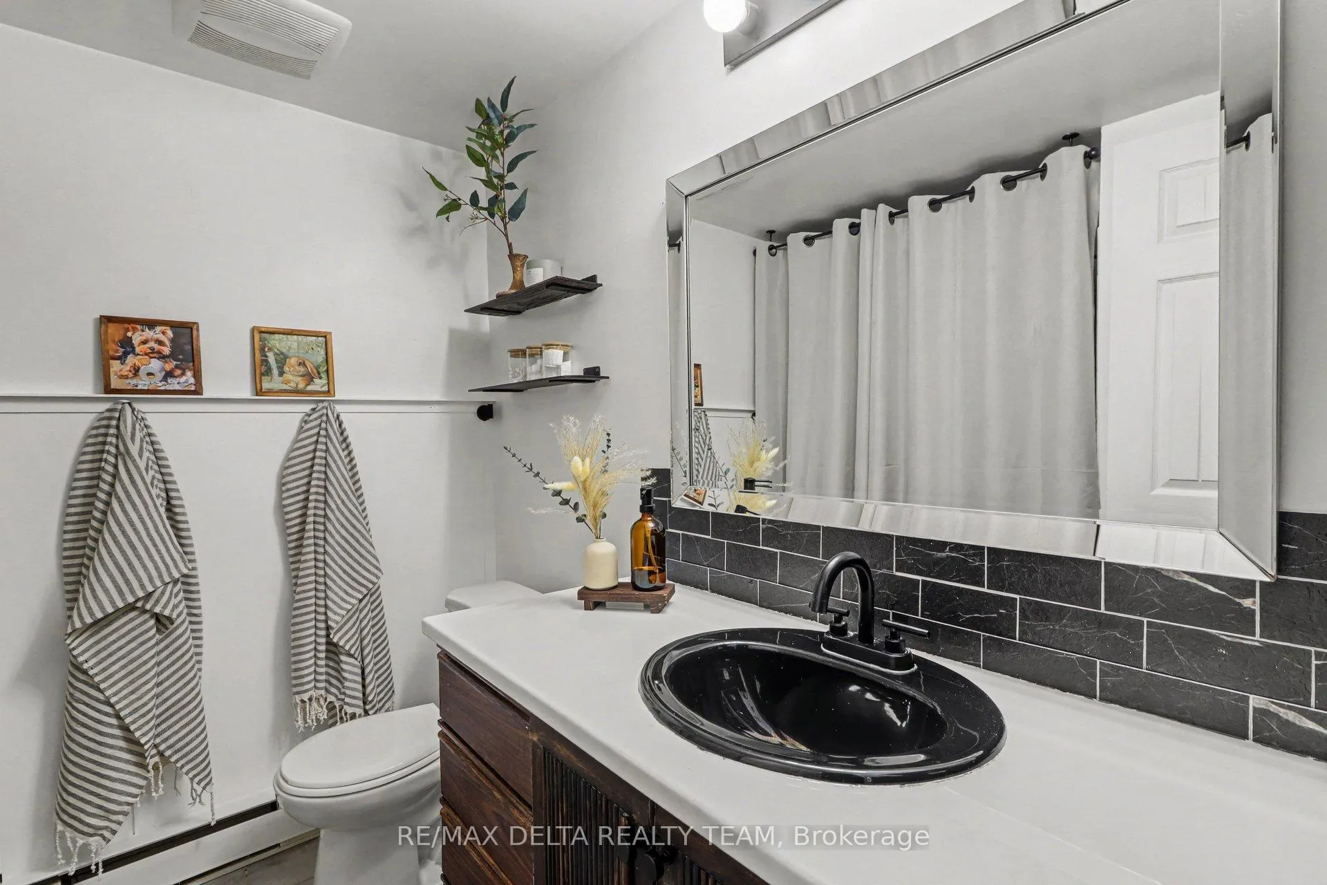 Photo 22 of Unit A, 6704 Jeanne D'Arc Boulevard, Ottawa, Convent Glen North — HOMEH