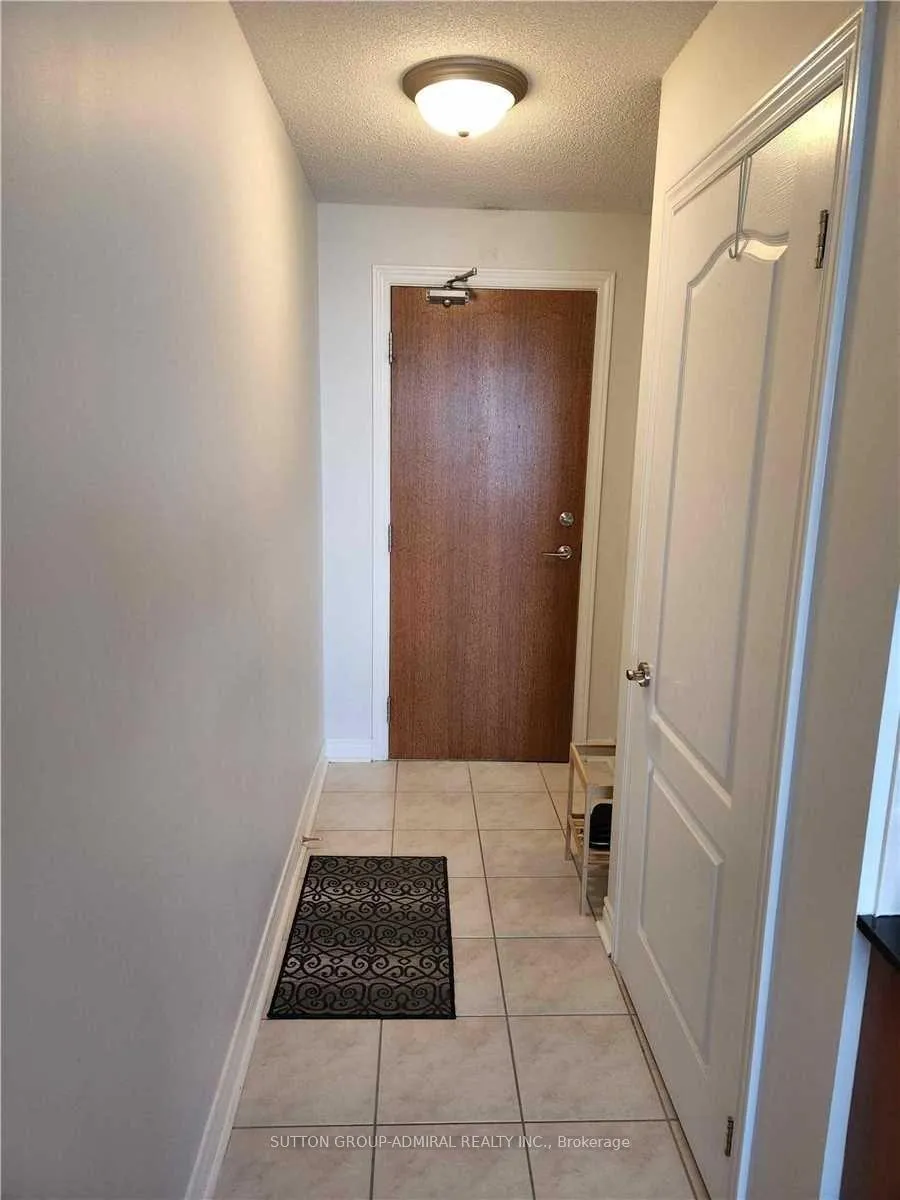 Photo 4 of Unit 517, 50 Disera Drive, Vaughan, Beverley Glen — HOMEH
