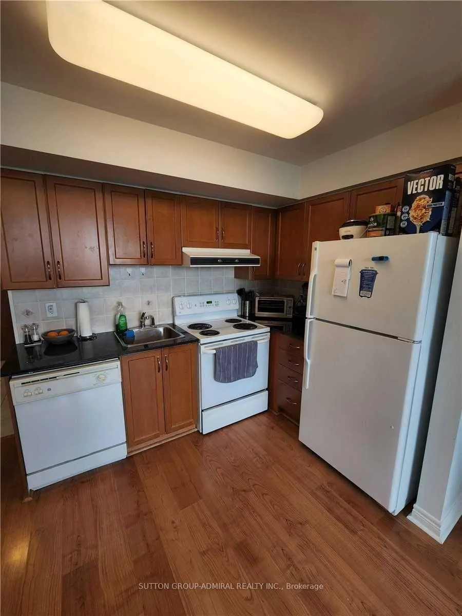 Photo 6 of Unit 517, 50 Disera Drive, Vaughan, Beverley Glen — HOMEH